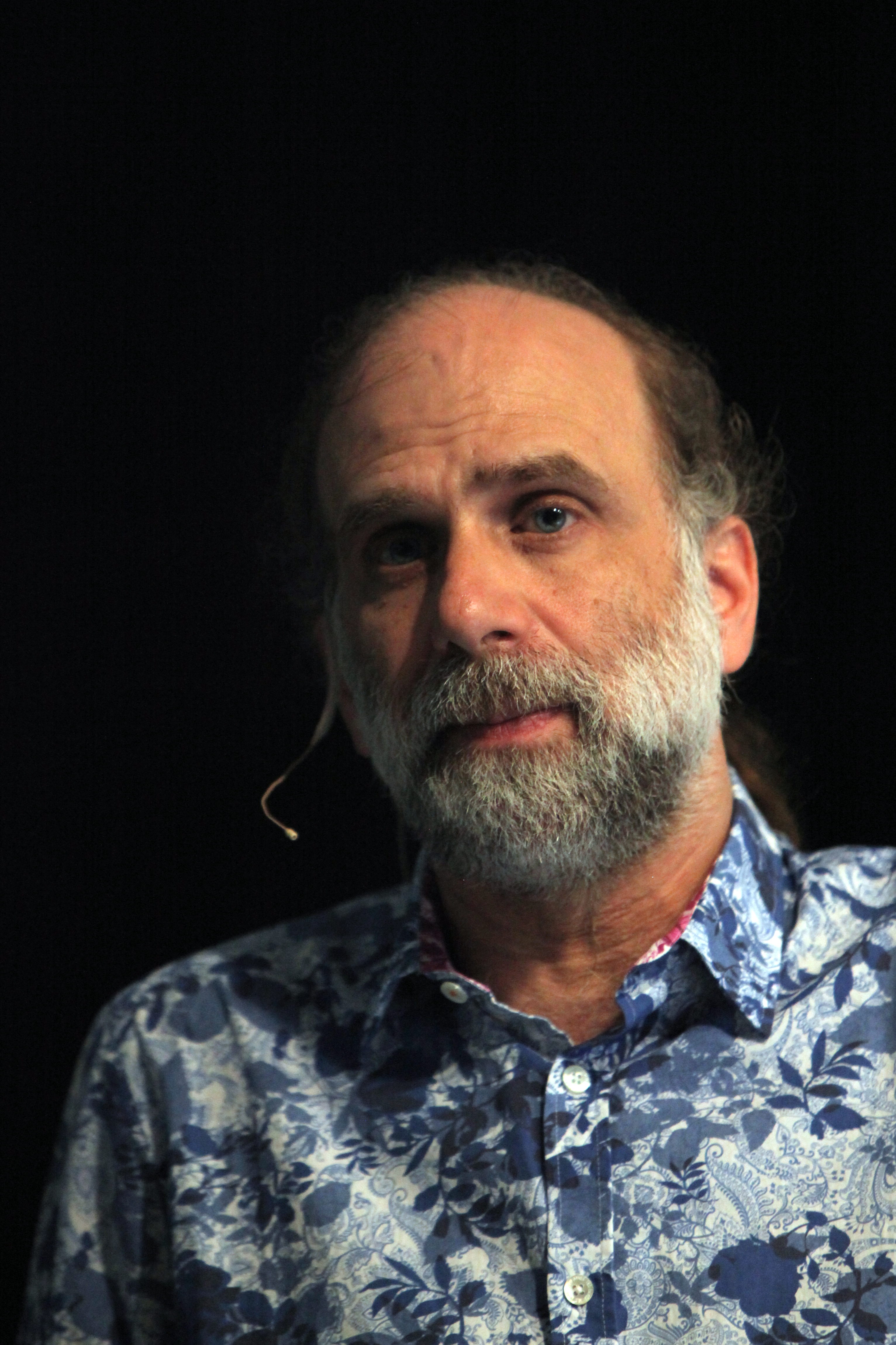 Bruce_Schneier_at_CoPS2013-IMG_9247.jpg